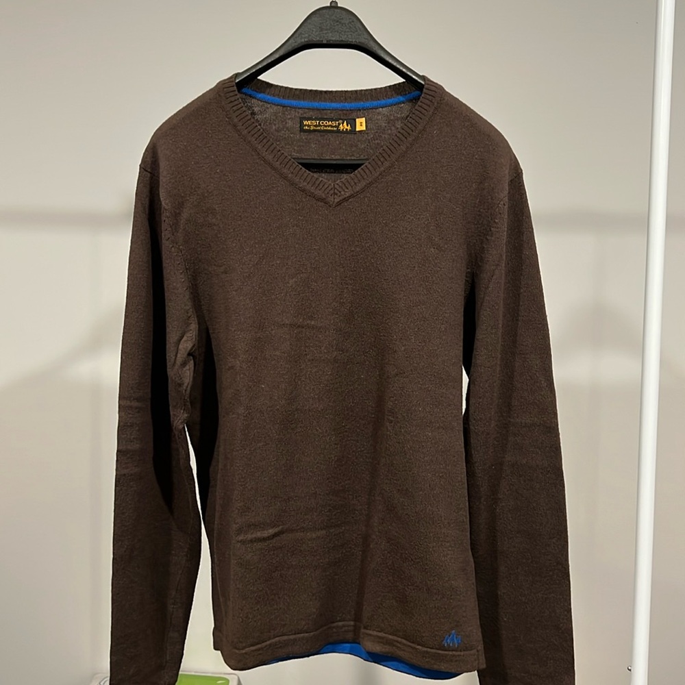 West Coast Men’s sweater small
